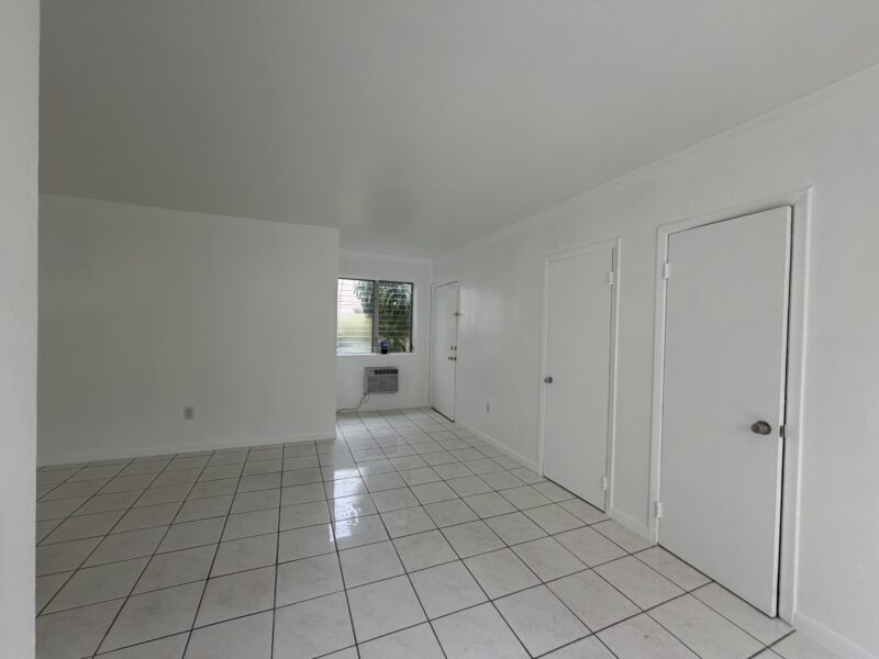 Apt un cuarto Cocina y sala en Coral Gables $1850