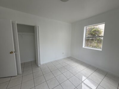 Apt un cuarto Cocina y sala en Coral Gables $1850